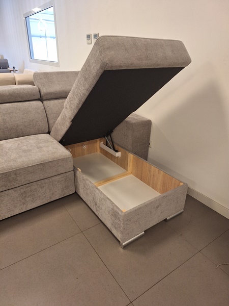 DIVANO CON PENISOLA FENICE  NR 50 STOCK