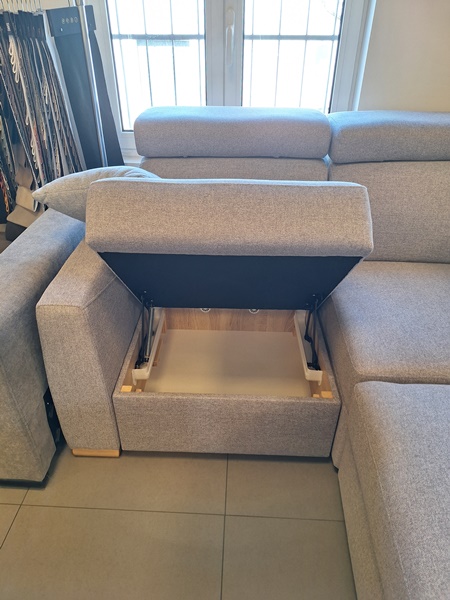DIVANO ANGOLARE  MANTOVA STOCK