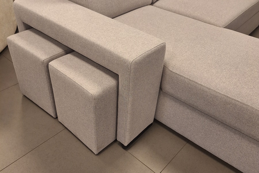 DIVANO CON PENISOLA FENICE  NR 95 STOCK USTIN 17